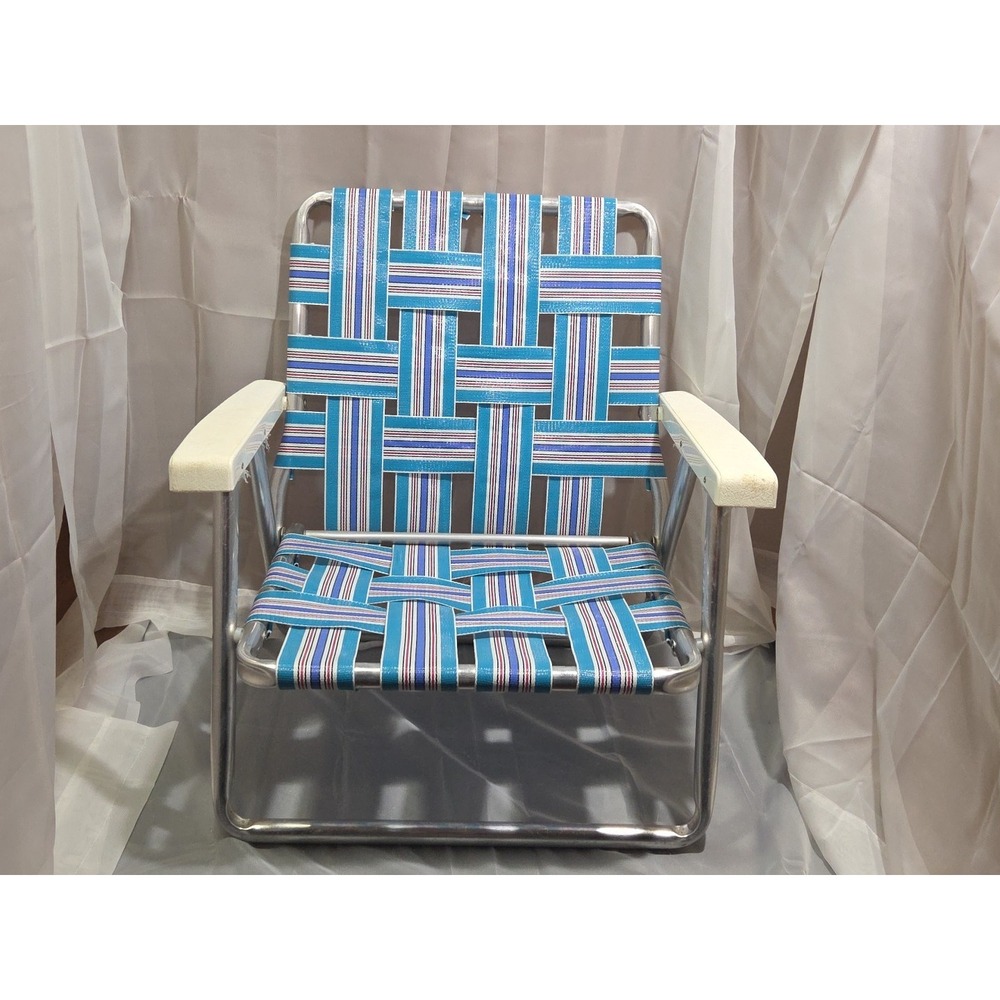 VTG blue and stripe aluminum beach chair, white armrests, exc. cond.
